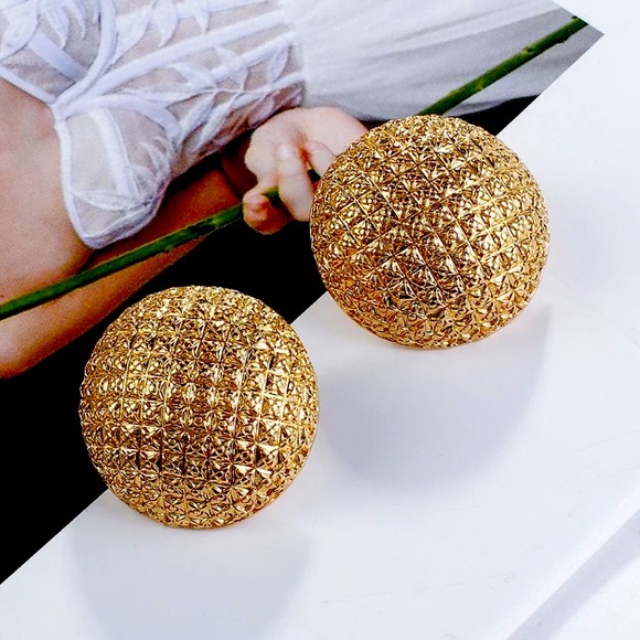 Gold Plated 14K Round Stud Earrings - Picture 1 of 5